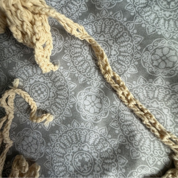 Hayden Los Angeles Natural Crochet Halter Bralette Top One Size New with Tags - Picture 3 of 6